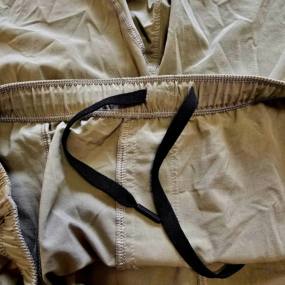 Rhone Essentials 7" Shorts Light Khaki Tan Men's XXL Activewear Outdoor - Picture 5 of 11
